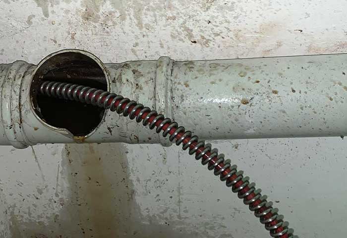 Rohr-Hochdruckreinigung mit Hochdruckspülung Absolut Rohrfrei